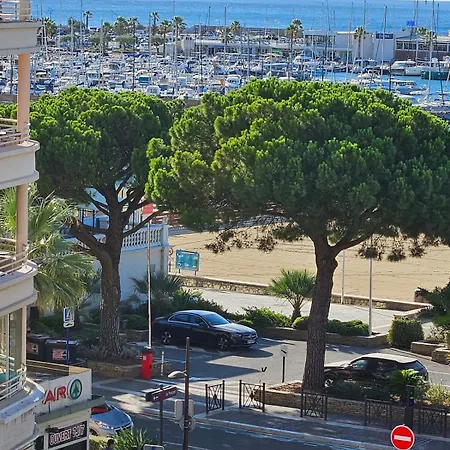 Entre Et Sainte-Maxime